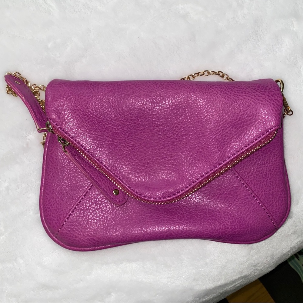 Street level handbag, chain strap